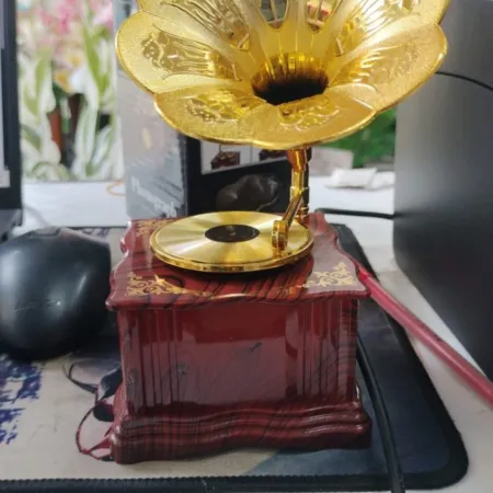 Phonograph